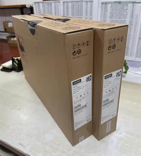 价格：4380元。全新联想官翻，小新Pro...