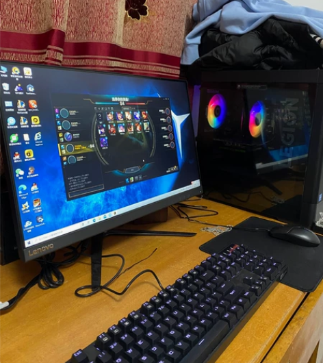 全新联想拯救者一个多月的新机，现出售带显示...