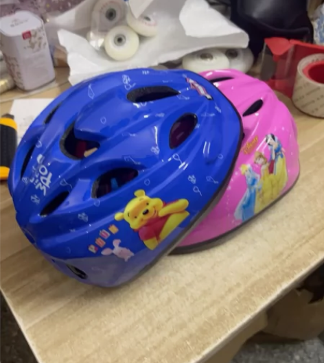 清货10个全新迪士尼轮滑头盔滑板头盔滑步头...