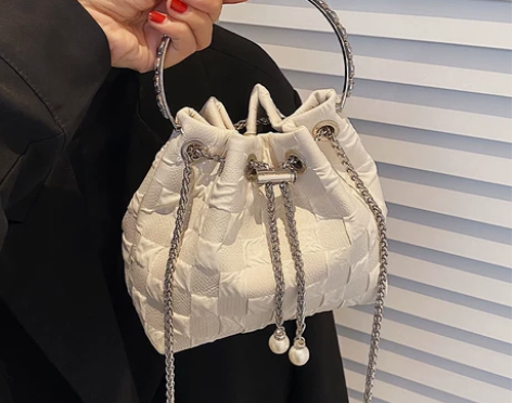 艾米兔女包2023年夏季新款时尚百搭女包褶...