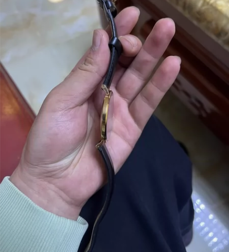 dw手表男 CLASSIC系列黑色皮质腕表...