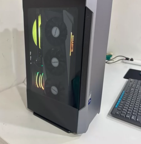 高配置游戏设计电脑。机械师，创物者X，处理...