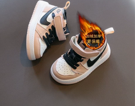 宝宝鞋子秋冬季加绒棉鞋板鞋儿童鞋女婴儿软底...