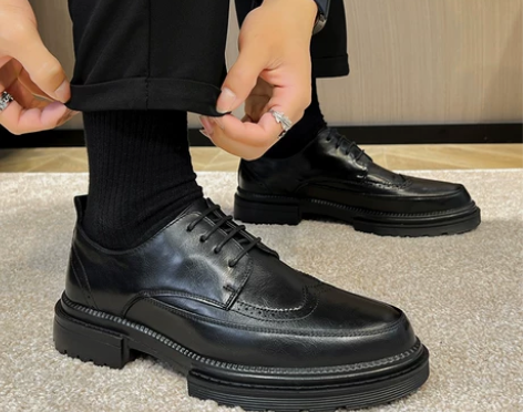 皮鞋男正装商务夏季透气真皮高级感青年布洛克...