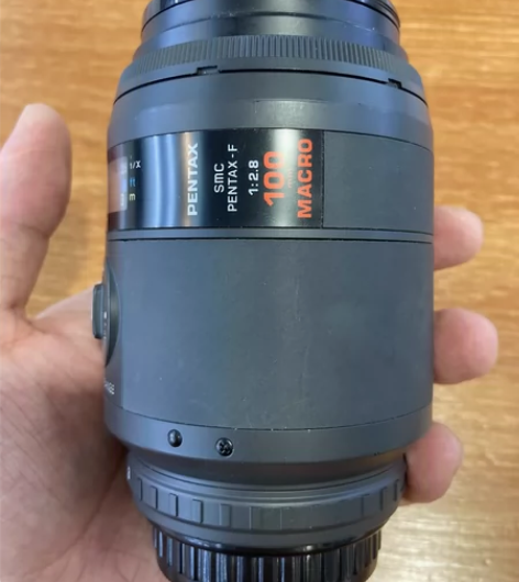 宾得F100/2.8 smc红字百微，外观...