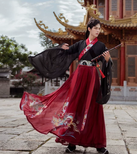 如梦霓裳汉服 正 穿着拍了一次照，先挂着，...