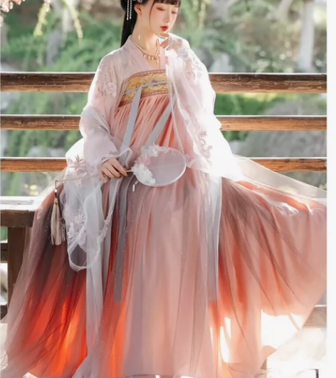 汉服蝉佩的 XL码 （大袖衫+上衣+6米大...