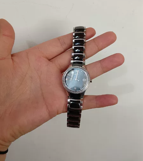 雷诺手表很新没怎么佩戴，原价1500元，现...