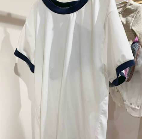 学生妹摄影简约校服青春白T套装轻熟拍照服饰...