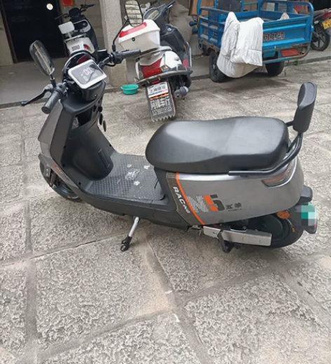 准新车，五羊电动车，五个大电池，手续齐全 ...