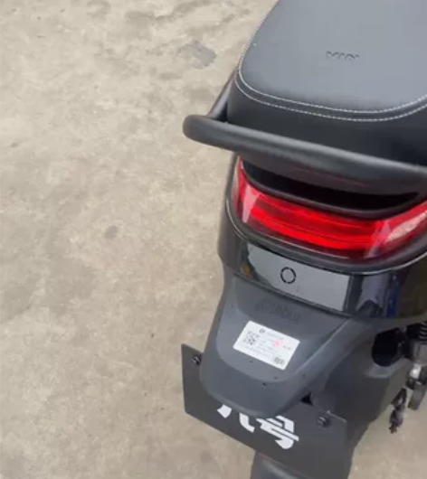 9号原价卖出，全新的，百分百新，降价了 感...