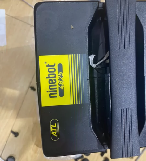 九号电动F90M锂电池九九新 感兴趣的话点...