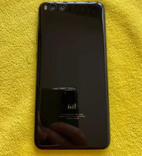 小米note3，黑色，6+64G，九成新的...
