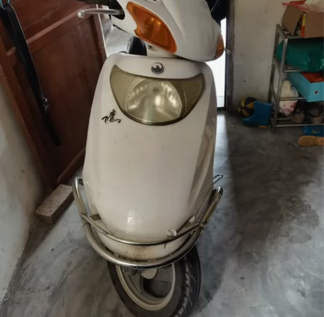 闲置 女装摩托车 飞鹰100 很少开 全车...