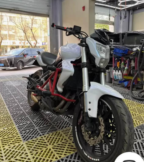 17年 贝纳利黄龙300，前后原车ABS，...