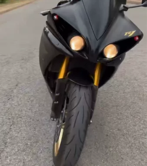 09雅马哈r1，原版原灯，精品车，冷热一枪...