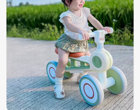 全新！儿童平衡车，牛油果绿，音乐灯光款。自...