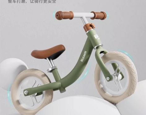 【工 厂 直 销】儿童平衡车无脚踏1-3-...