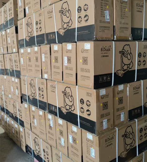 乐的小黄鸭滑板车1061活力黄高度可调解带...