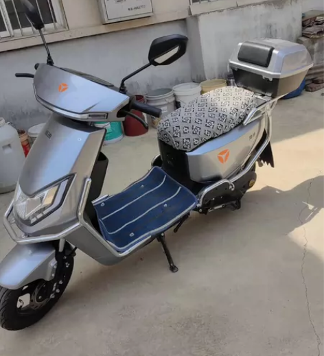 雅迪电动车 2022年9月份于沿河路专卖店...