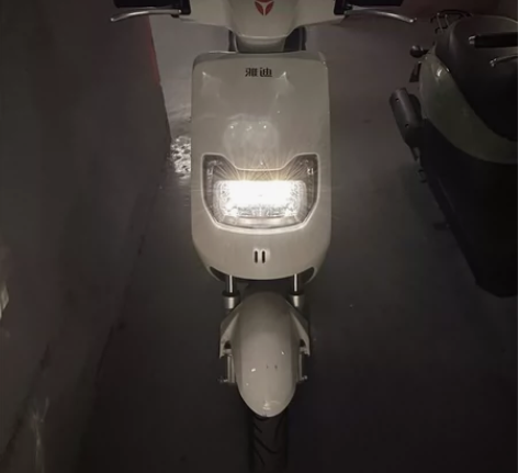 雅迪小莱克，老国标，珍藏品，绝版货。成色很...