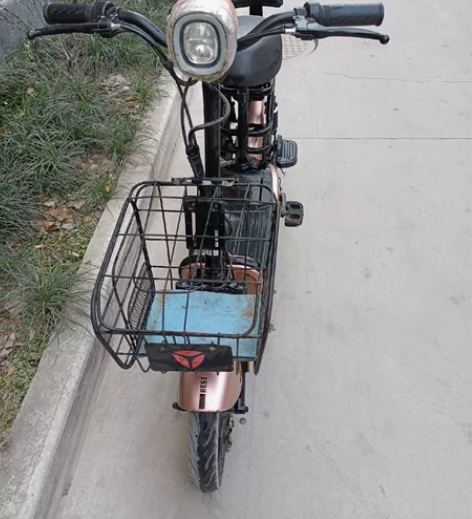 一手新国标雅迪电动车，八成新，车况良好，发...