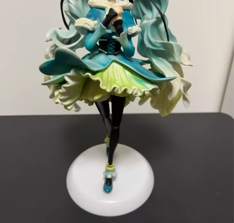 夏雪草初音未来手办 十分灵动 不退不换哦 ...