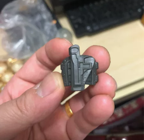 mezco 惩罚者 相当棒的配件！绑腿枪套...