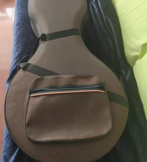 全新中阮琴盒。赠送12平均律调音器一个，擦...