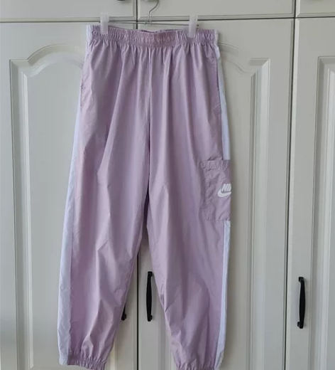 nike专柜购买 女款xl码 运动卫裤 9...