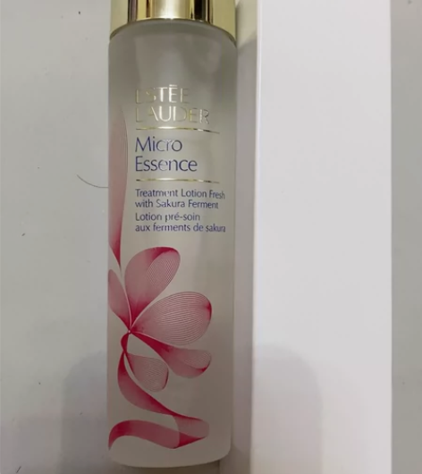 EL 樱花水 100ml 全新 感兴趣的话...