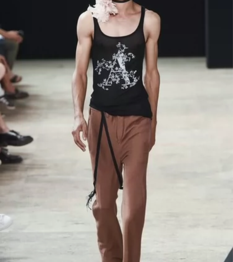 比利时设计师品牌 Ann Demeulem...