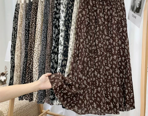 韩版高腰显瘦复古碎花褶皱半身裙女秋中长款百...