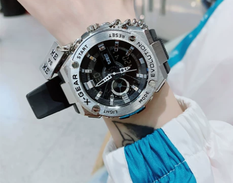 钢铁之心手表独角兽小钢炮男士电子表女初高中...