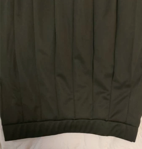 百褶裙，均码，可穿到140斤 感兴趣的话点...