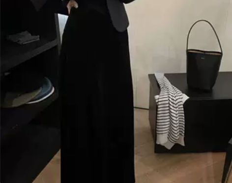 早秋款0823韩代同款7月家极简风百搭丝绒...