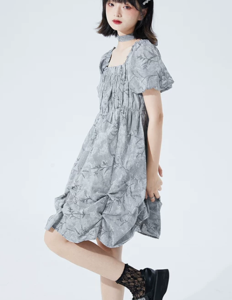 灰色碎花连衣裙女夏季新款高级感方领甜美蓬蓬...