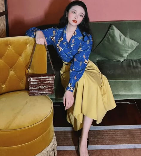 念集复古原创《猫咖宠儿》撞色衬衫腰带半裙港...