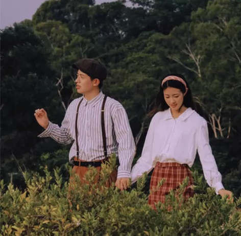 【复古情侣写真衣服出租】森系田园复古情侣港...