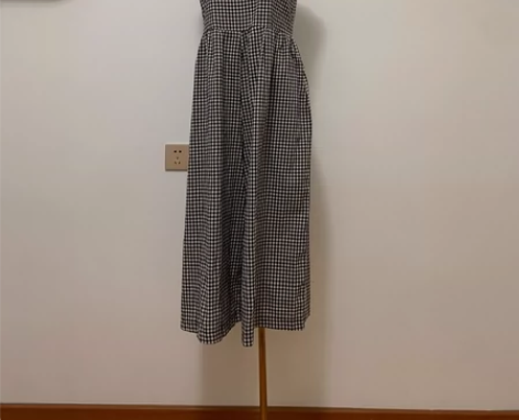 95新 黑白格子无袖阔腿长裤， 不是裙子哦...