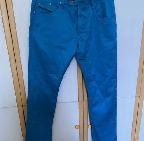 迪赛休闲裤，33码，码买错了，本人大腿粗，...