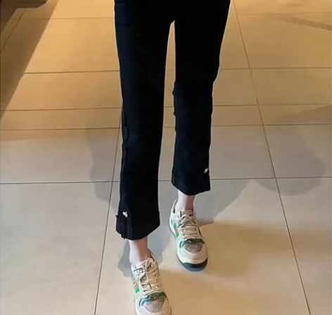 修身九分裤，全新M码 版型非常好看裤长90...