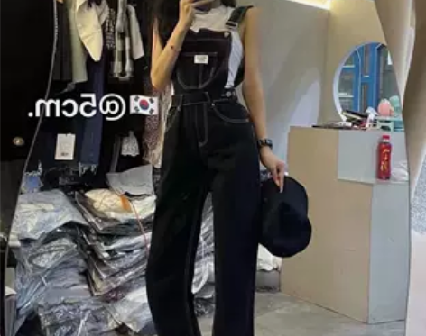 黑色拖地牛仔背带裤女春秋高腰显瘦宽松直筒阔...