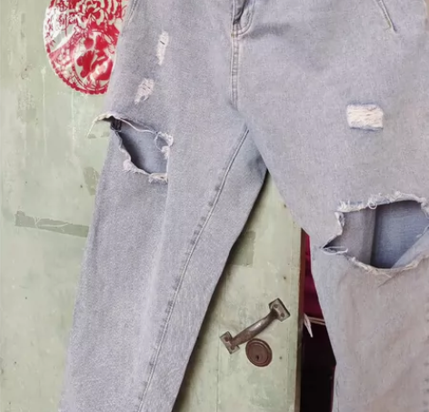 嘻哈风破洞潮裤可以穿到170左右，质量很好...