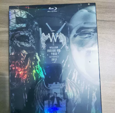 陈伟霆巡演蓝光碟出一张陈伟霆蓝光碟，当时入...