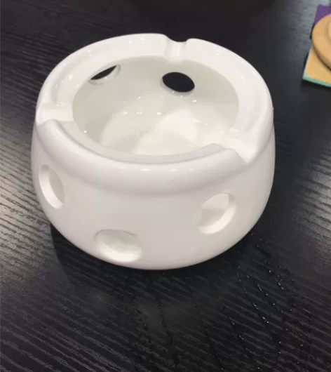 家用闲置香薰炉，品相完好无损，有需要的联系...