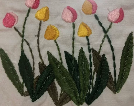 手工刺绣装饰画,装裱成框,28*20。纯手...