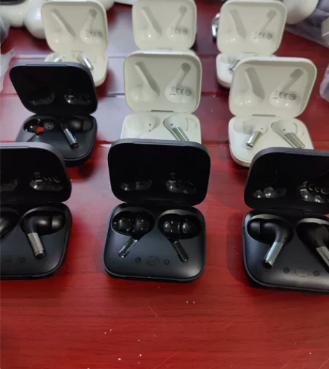 一加BudsPro蓝牙耳机左耳右耳充电仓电...