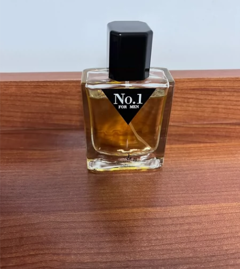 古龙香水，开封未使用，不是自己喜欢的味道。...