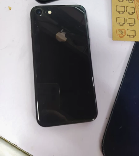 苹果8 256g 爱思检测全绿,外观很好,...